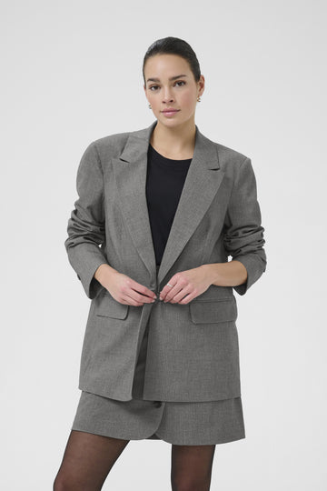 Ellie Blazer
